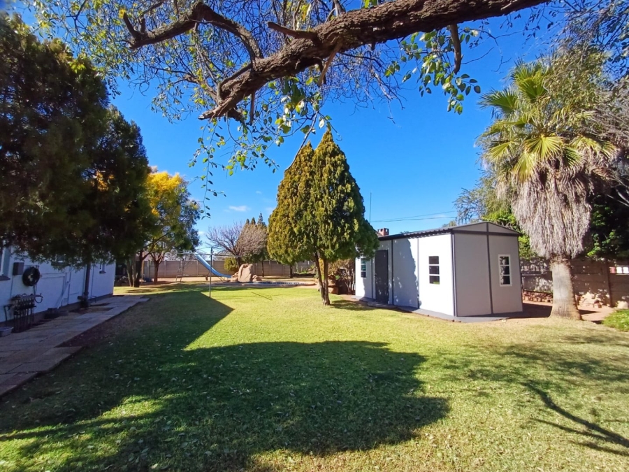 3 Bedroom Property for Sale in Roosheuwel North West